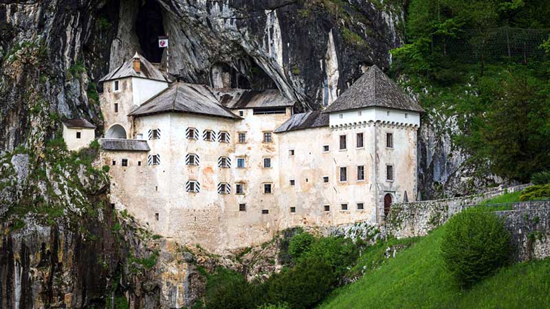 Castillo de Predjama, el castillo medieval mas bonito de Eslovenia